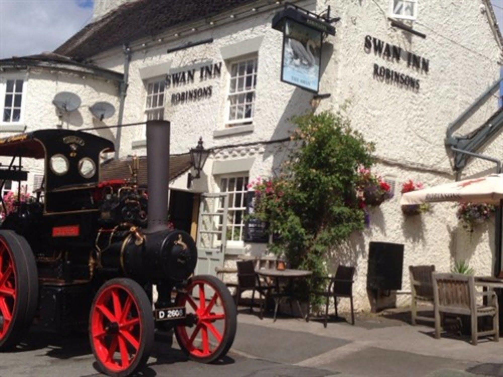 The Swan Inn Нантуич Екстериор снимка