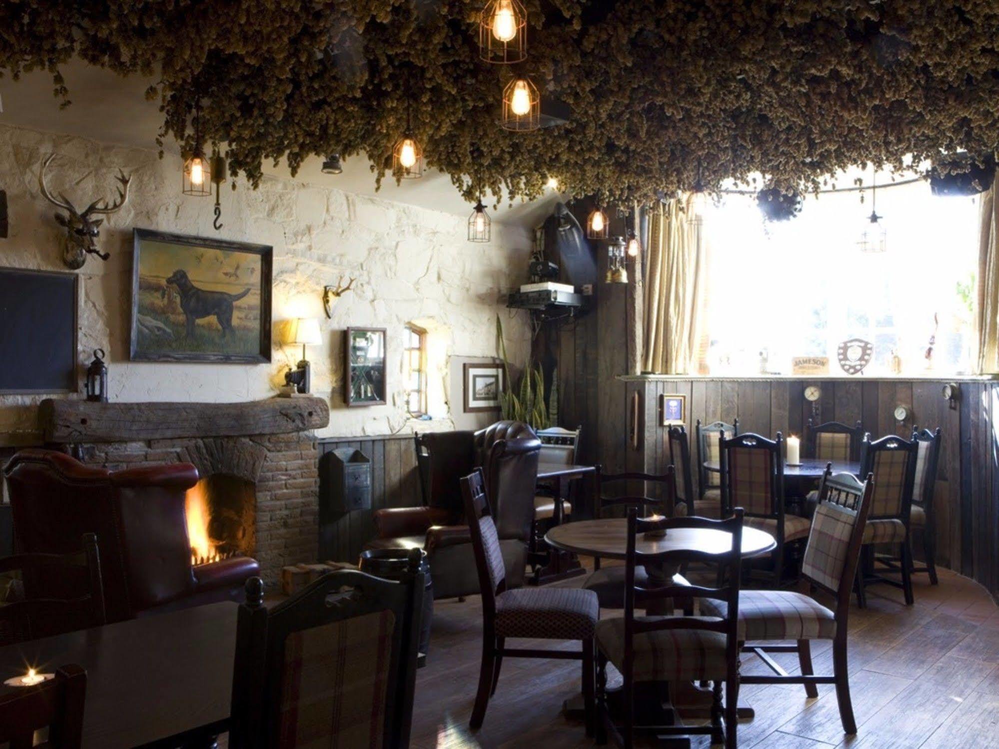The Swan Inn Нантуич Екстериор снимка
